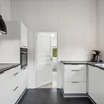 Nyaraló In With 3 Bedrooms, Sauna And Internet