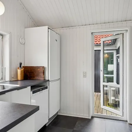 In With 3 Bedrooms, Sauna And Internet * Ebeltoft