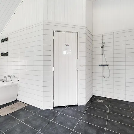 Dom wakacyjny In With 3 Bedrooms, Sauna And Internet Ebeltoft